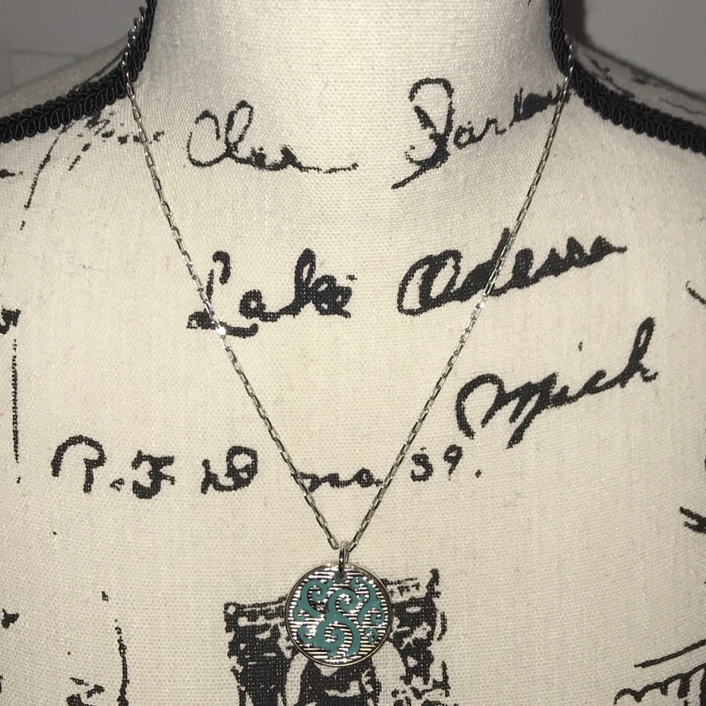 Annaleece by DeVries Ornate necklace